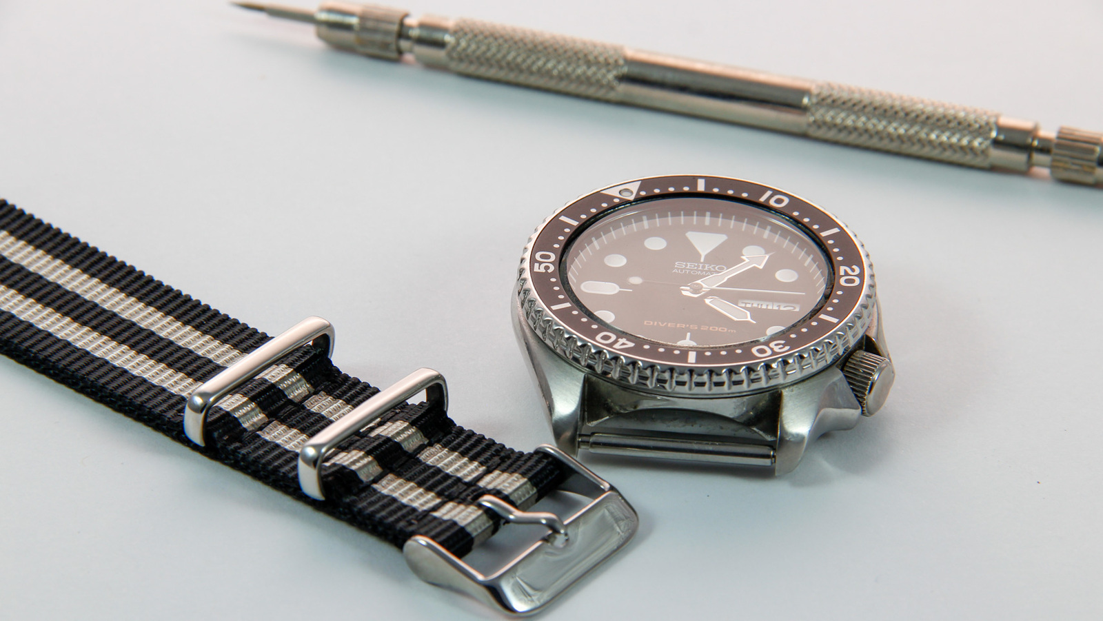 James Bond NATO strap